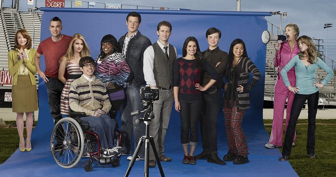 Jayma Mays, Mark Salling, Dianna Agron, Kevin McHale, Amber Riley, Cory Monteith, Matthew Morrison, Lea Michele, Chris Colfer, Jenna Ushkowitz, Jane Lynch, Jessalyn Gilsig