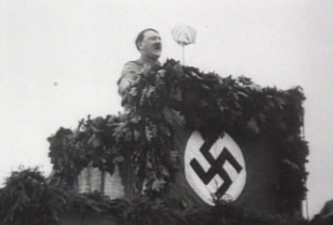 Hitlerova kariéra - Z filmu - Adolf Hitler