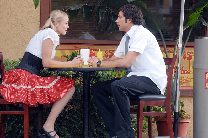 Chuck - Chuck a sérum pravdy - Z filmu - Yvonne Strahovski, Zachary Levi