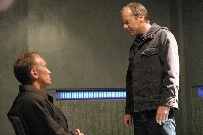 24 hodin - Day 5: 4:00 a.m.-5:00 a.m. - Z filmu - Kiefer Sutherland