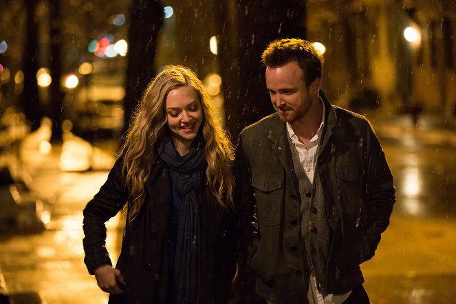 Otcové a dcery - Z filmu - Amanda Seyfried, Aaron Paul