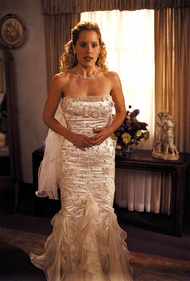 Buffy, přemožitelka upírů - Pekelné zvony - Z filmu - Emma Caulfield Ford