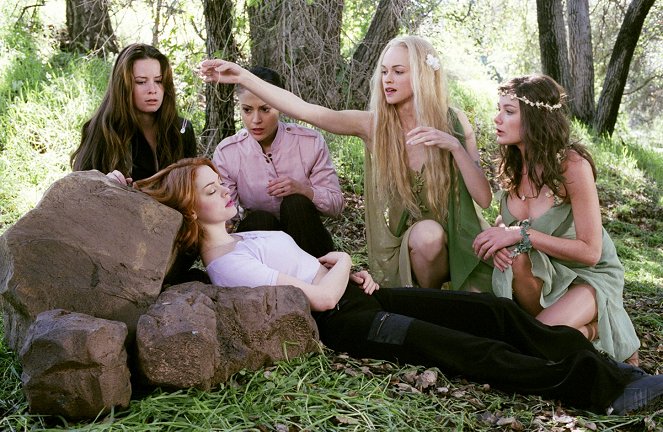Čarodejnice - Nymphs Just Want to Have Fun - Z filmu - Holly Marie Combs, Rose McGowan, Alyssa Milano, Susan May Pratt, Kat Coiro