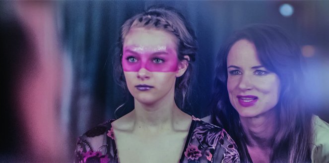 Jem and the Holograms - Z filmu - Aubrey Peeples, Juliette Lewis