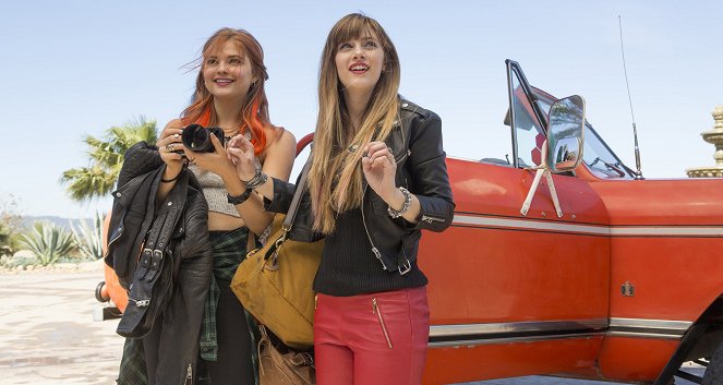 Jem and the Holograms - Z filmu - Stefanie Scott, Aubrey Peeples