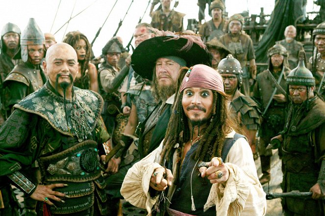 Piráti z Karibiku: Na konci světa - Z filmu - Yun-fat Chow, Naomie Harris, Geoffrey Rush, Johnny Depp