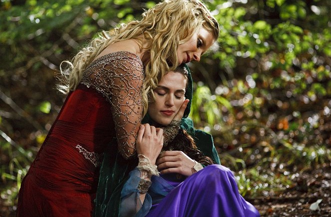 Merlin - Ohně Idirsholů - Z filmu - Emilia Fox, Katie McGrath