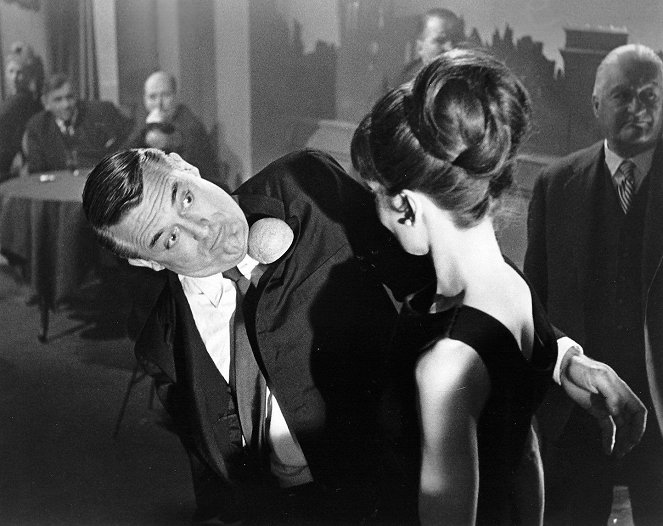 Šaráda - Z filmu - Cary Grant