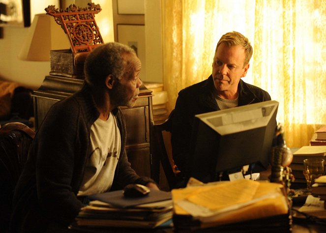 Doteky osudu - Spojení - Z filmu - Danny Glover, Kiefer Sutherland