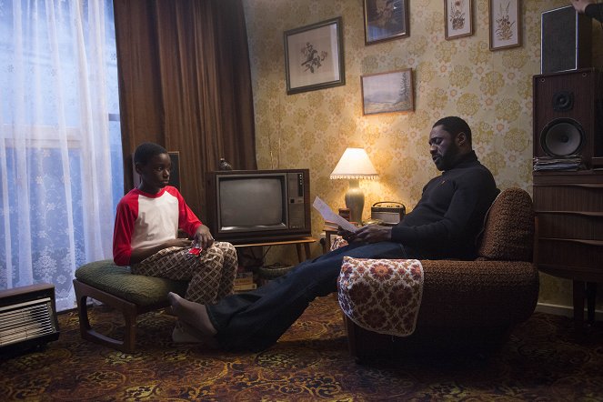 Playhouse uvádí - Série 3 - Outsider - Z filmu - Omar Agyei, Idris Elba