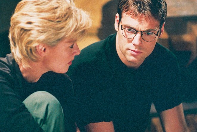 Hvězdná brána - Vzpomínky Jolinar - Z filmu - Amanda Tapping, Michael Shanks