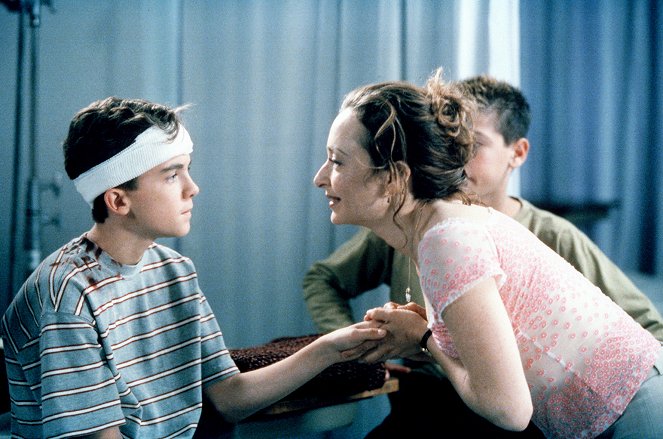 Malcolm in the Middle - Home Alone 4 - Photos - Frankie Muniz, Jane Kaczmarek