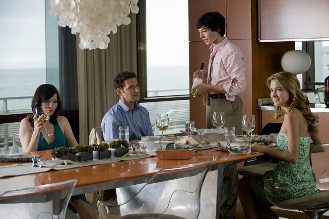Royal Pains - There Will Be Food - Photos - Jill Flint, Mark Feuerstein, Ezra Miller, Meredith Hagner