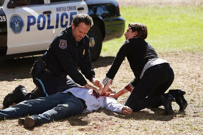 Policie Battle Creek - The Hand-Off - Z filmu - Dean Winters