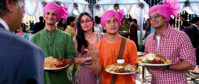 3 Idiots - Z filmu - Sharman Joshi, Kareena Kapoor, Aamir Khan, Madhavan