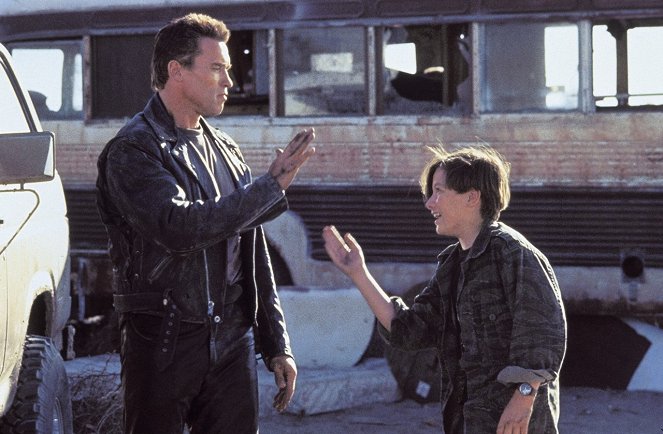 Terminátor 2: Den zúčtování - Z filmu - Arnold Schwarzenegger, Edward Furlong
