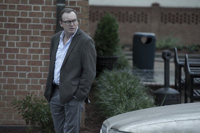 Outcast - The Road Before Us - Z filmu - Philip Glenister