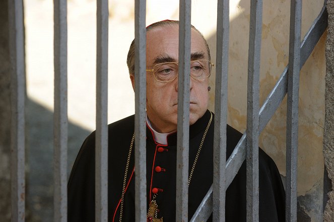 Mladý papež - Epizoda 2 - Z filmu - Silvio Orlando