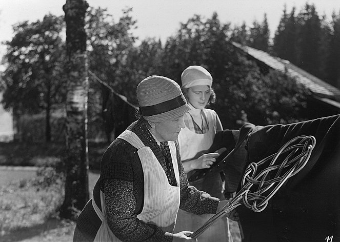 Rovastin häämatkat - Z filmu - Katri Rautio, Helena Koskinen