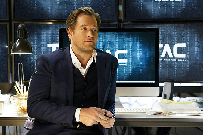 The Necklace - Michael Weatherly