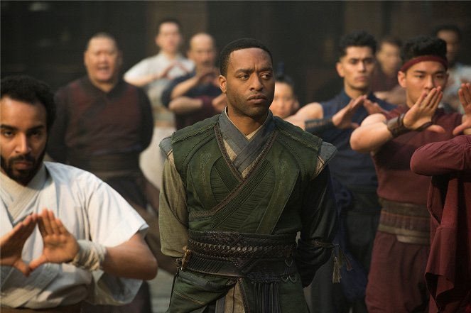 Doktor Strange - Z filmu - Chiwetel Ejiofor