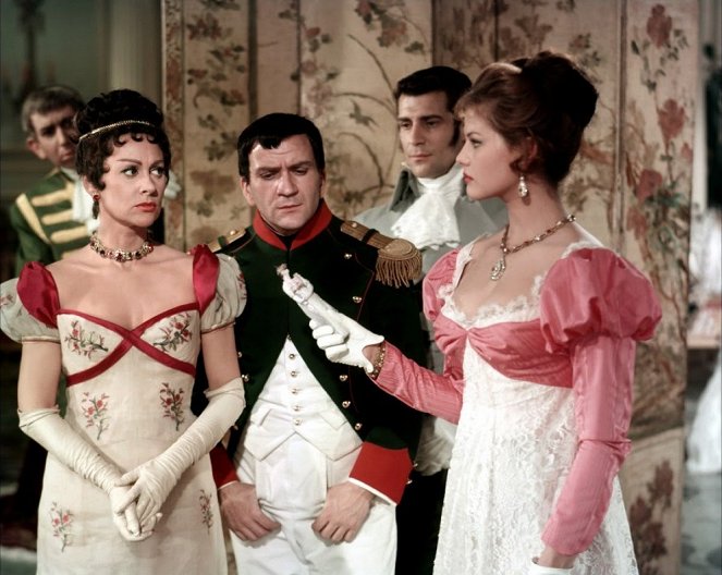 Napoleon - Z filmu - Martine Carol, Pierre Mondy, Claudia Cardinale