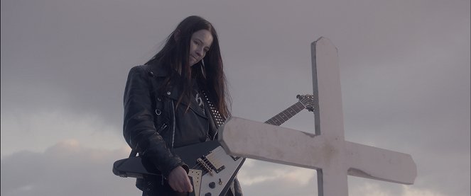 Hlava plná metalu - Z filmu - Thora Bjorg Helga