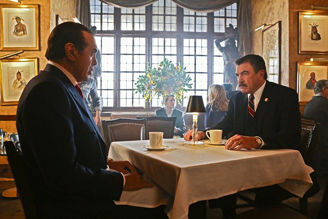 Spravodlivosť v krvi - Secrets and Lies - Z filmu - Chazz Palminteri, Tom Selleck