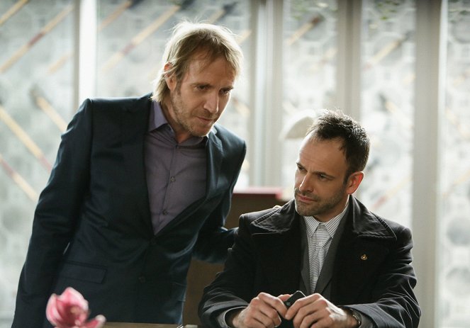 Jak prosté - Muž se zkřivenými rty - Z filmu - Rhys Ifans, Jonny Lee Miller