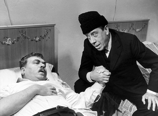 Soudruh Don Camillo - Z filmu - Gino Cervi, Fernandel
