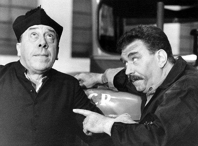 Soudruh Don Camillo - Z filmu - Fernandel, Gino Cervi