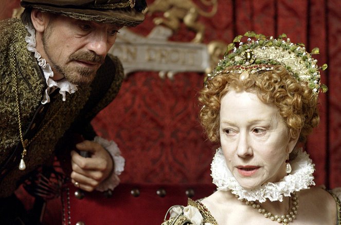 Královna Alžběta - Z filmu - Jeremy Irons, Helen Mirren