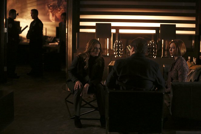 Castle na zabití - Peklo na střeše - Z filmu - Stana Katic, Molly C. Quinn