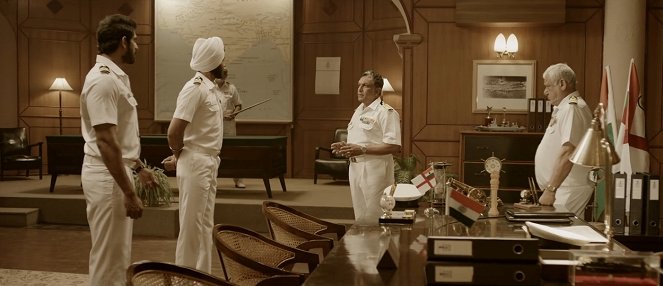 The Ghazi Attack - Z filmu - Nasser, Om Puri
