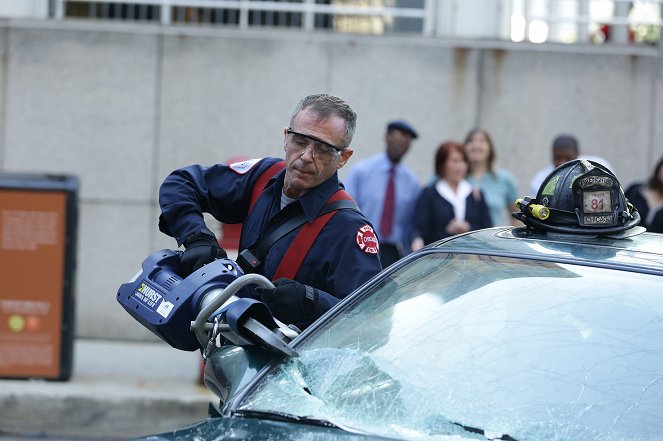 Chicago Fire - Chuť Panama City - Z filmu - David Eigenberg