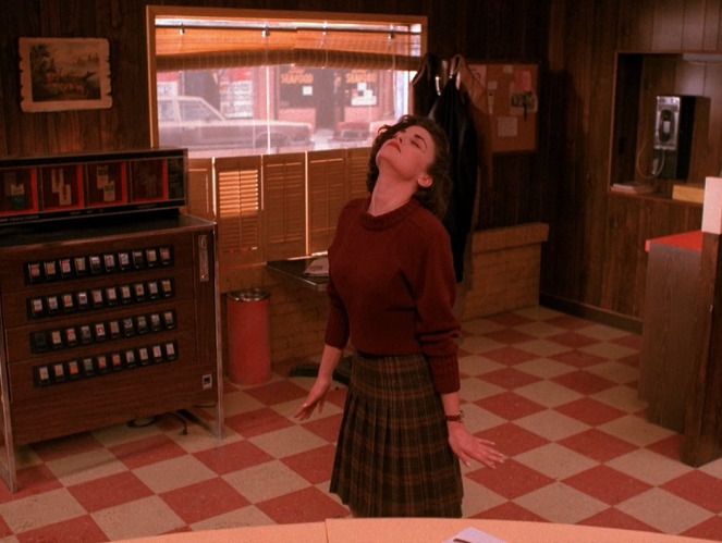 Městečko Twin Peaks - Zen - umění chytit vraha - Z filmu - Sherilyn Fenn