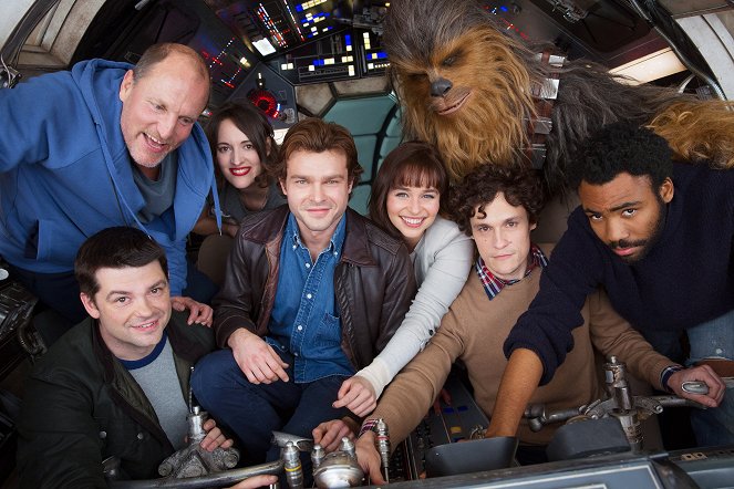 Solo: Star Wars Story - Z natáčení - Christopher Miller, Woody Harrelson, Phoebe Waller-Bridge, Alden Ehrenreich, Emilia Clarke, Phil Lord, Donald Glover