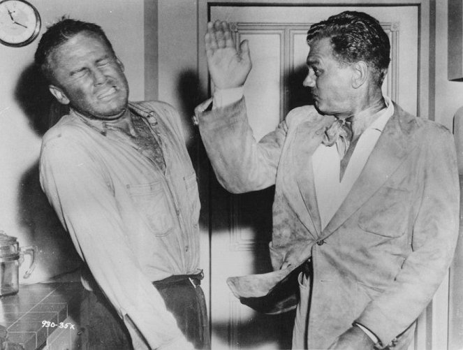 Van Johnson, Joseph Cotten