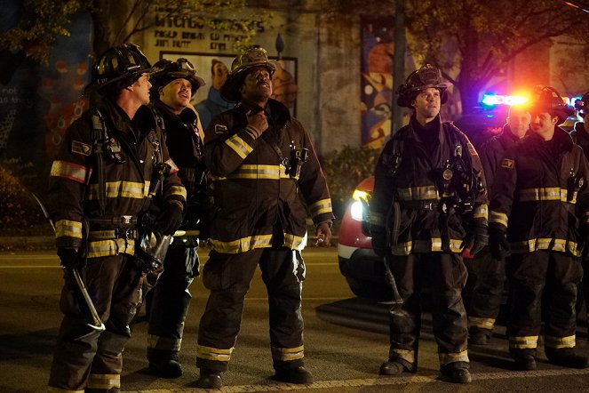 Chicago Fire - Agent-stroj - Z filmu - Joe Minoso, Eamonn Walker, Jesse Spencer