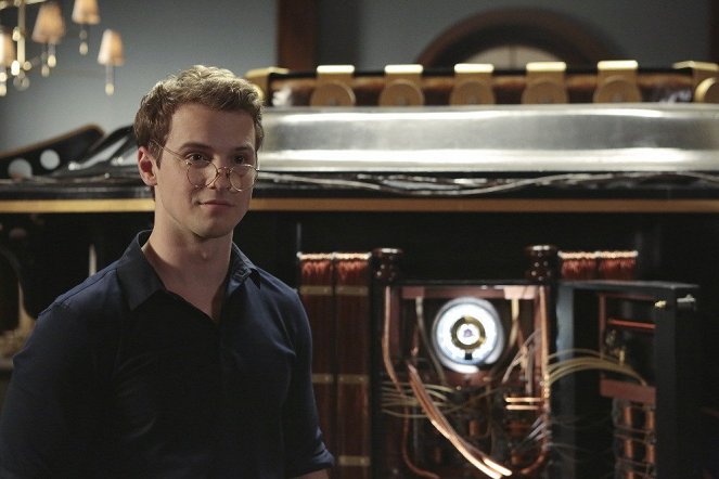 Time After Time - Out of Time - Z filmu - Freddie Stroma