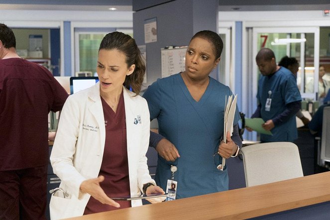 Nemocnice Chicago Med - Free Will - Z filmu - Torrey DeVitto, Marlyne Barrett