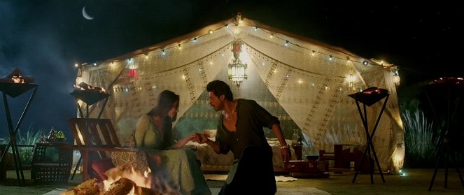 Raees - Z filmu - Mahira Khan, Shahrukh Khan