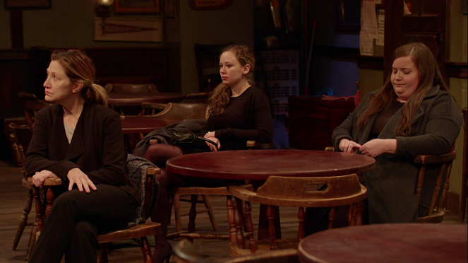 Horace and Pete - Episode 5 - Z filmu - Edie Falco, Aidy Bryant
