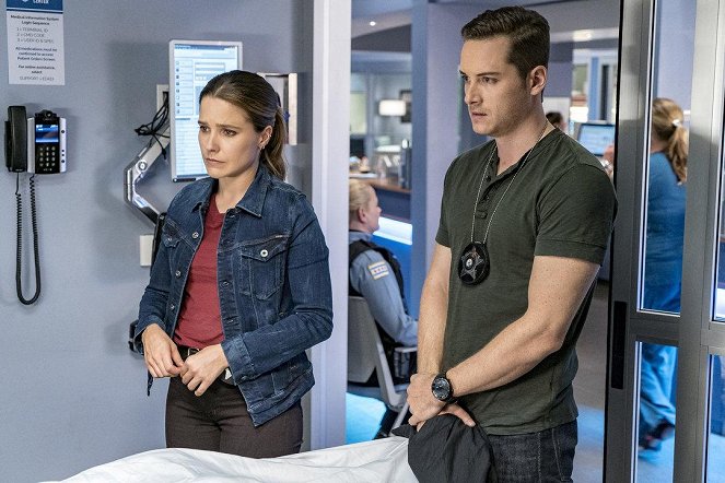 Policie Chicago - All Cylinders Firing - Z filmu - Sophia Bush, Jesse Lee Soffer