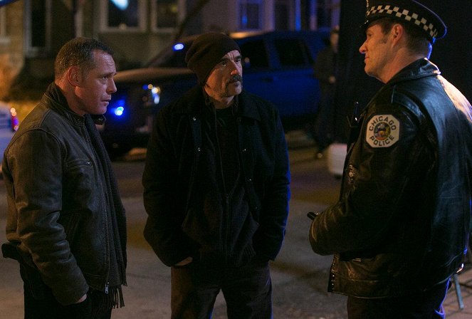 Policie Chicago - Disco Bob - Z filmu - Jason Beghe, Jon Seda