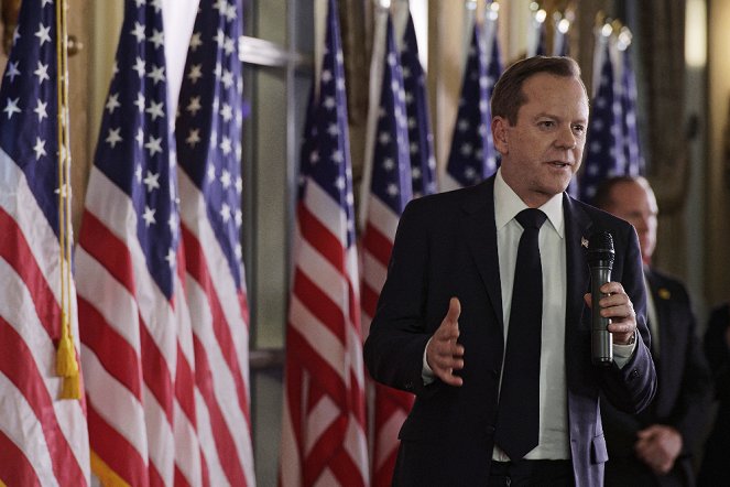 Prezident v pořadí - Sto dnů - Z filmu - Kiefer Sutherland