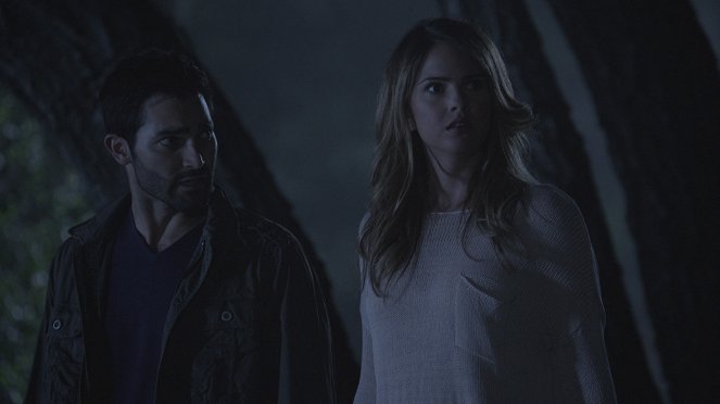 Vlčí mládě - Sirotci - Z filmu - Tyler Hoechlin, Shelley Hennig