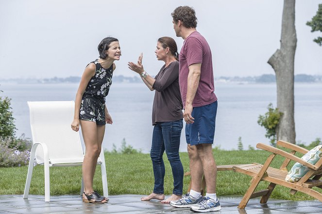 Julia Goldani Telles, Maura Tierney, Dominic West