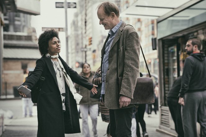 Návrat na Montauk - Z filmu - Isioma Laborde-Edozien, Stellan Skarsgård