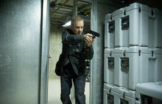 24 hodin: Dnes neumírej - 7:00 p.m.-8:00 p.m. - Z filmu - Kiefer Sutherland